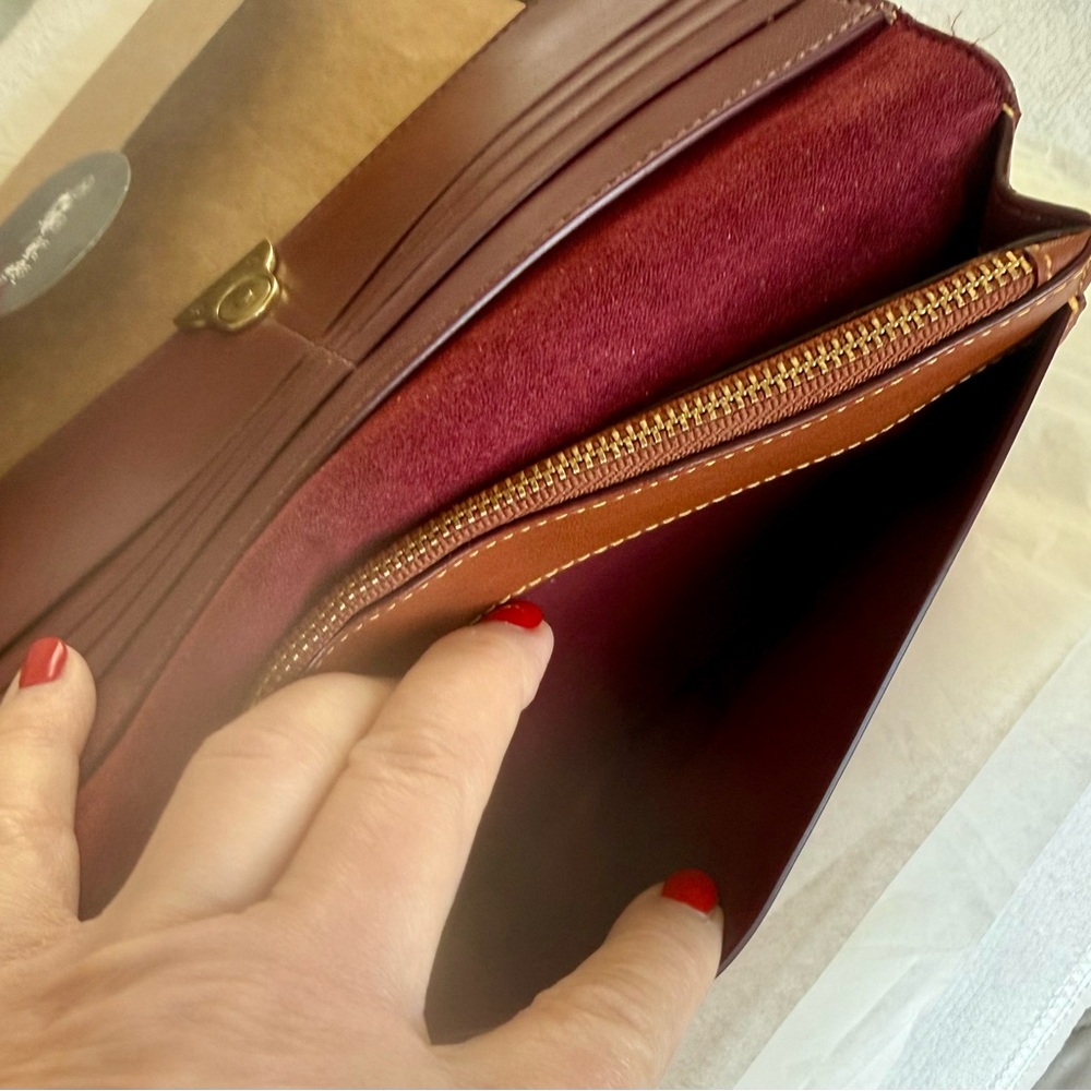 Women’s Coach Full Size Leather Wallet - Picture 7 of 9